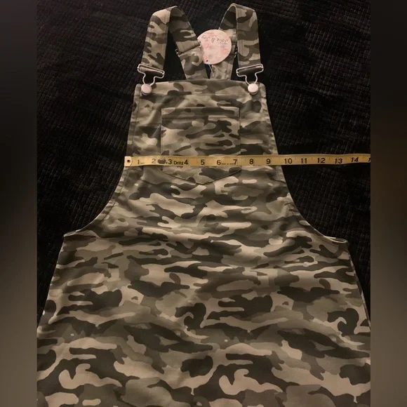 Jolie and Joy by FCT green camouflage overalls dress size medium juniors NWT - Picture 7 of 11